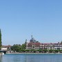 Inselhotel mit Seeuferstrasse