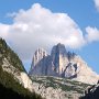 ...vediamo da piú vicino le Tre Cime di Lavaredo.